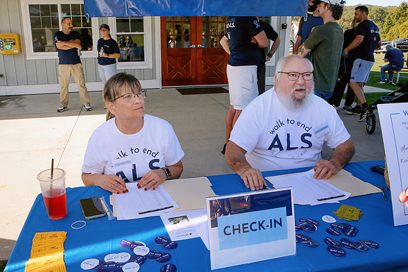 als-walk25-