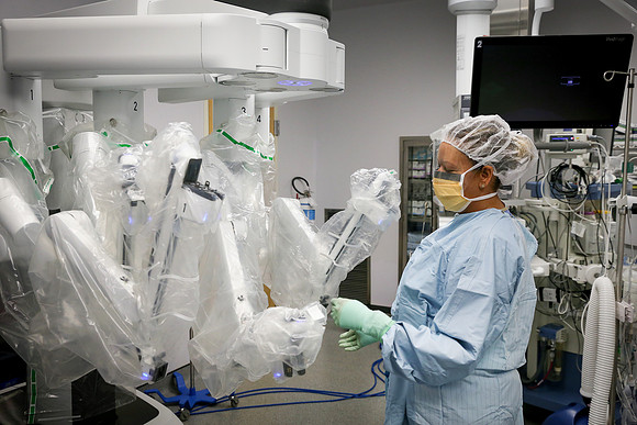 dr-ayloo-or-14